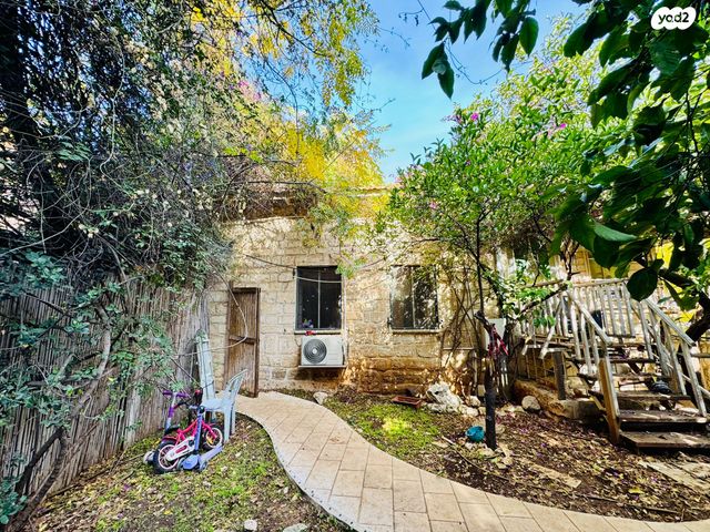 בית פרטי/ קוטג', ראש פינה