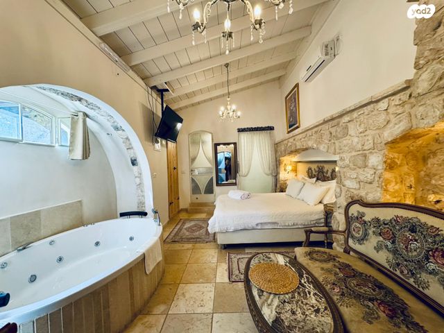 בית פרטי/ קוטג', ראש פינה