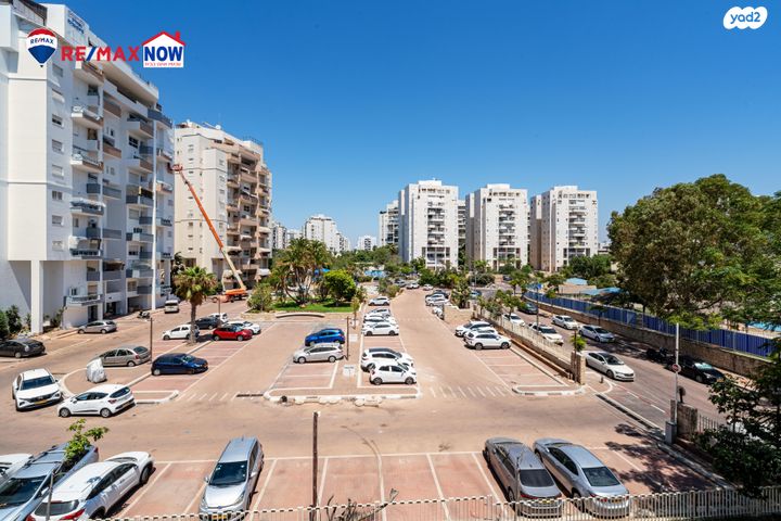 דירה, השירה העברית 4, נאות שקמה, ראשון לציון