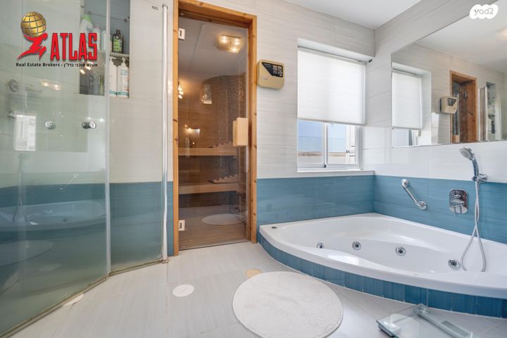 גג/ פנטהאוז, ה' באייר, נווה אפק, ראש העין