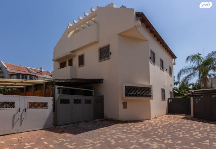 דו משפחתי, נורדאו, ראשונים, ראשון לציון