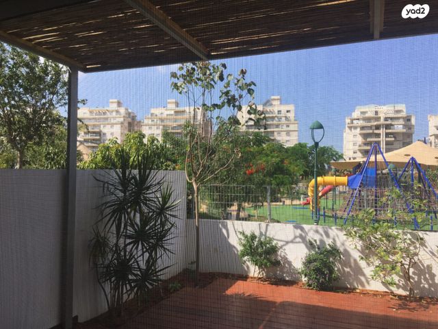 דו משפחתי, שושנת העמקים 21, רמת אמיר, קדימה צורן