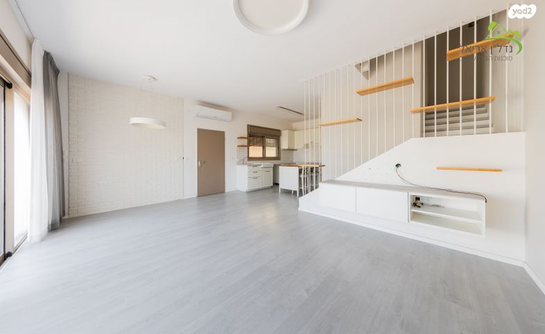 בית פרטי/ קוטג', נווה שאנן 15, אריאל