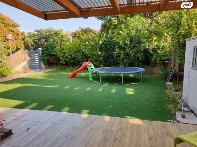 בית פרטי/ קוטג', גבעת הסלעים, ראש העין