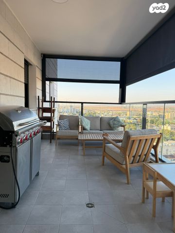 דירה, הרימון, הפרחים, קרית גת