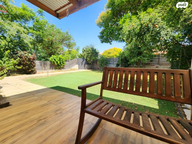 בית פרטי/ קוטג', גבעת הסלעים, ראש העין