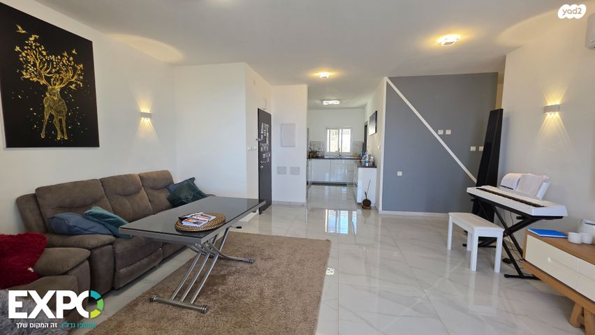 דירה, יפה נוף 9, רובע ה', אריאל