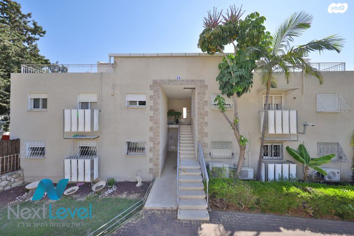 דופלקס, הערמונים 11, רמות יצחק, נשר