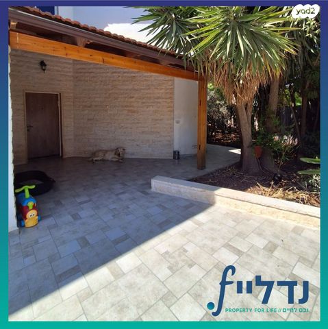 בית פרטי/ קוטג', שדרת האורן, אביעזר