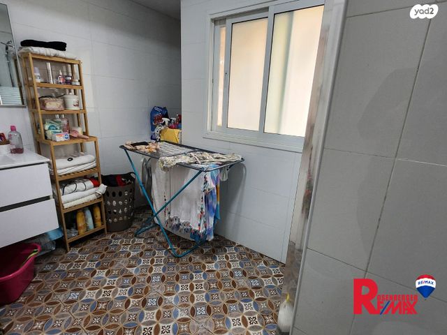 דירה, הנוטרים 16, אגרובנק, חולון