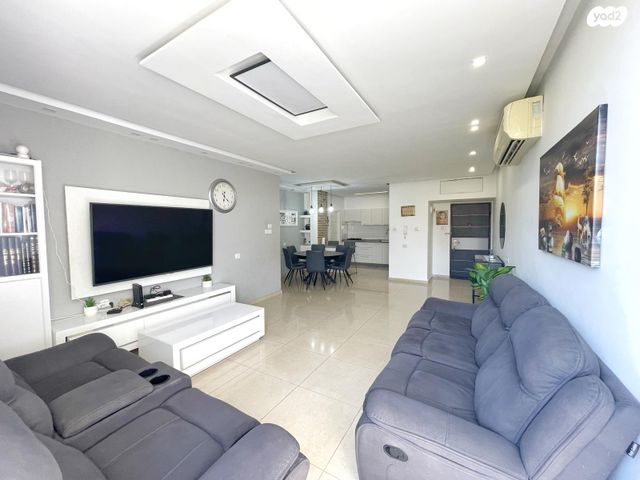 עמיאל רוז'נסקי 