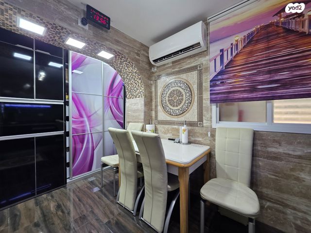 דירת גן, המרי העברי, הקוממיות, קרית גת