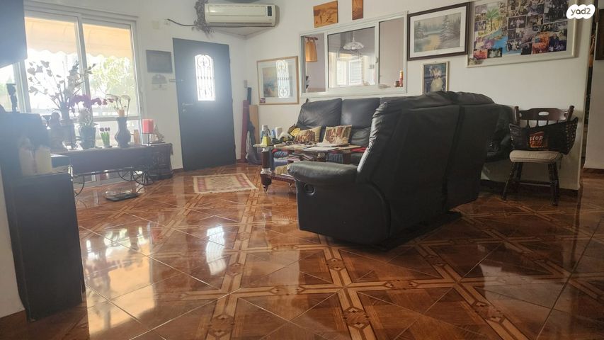 דו משפחתי, נחל נעמן, קרית בנימין, קרית אתא