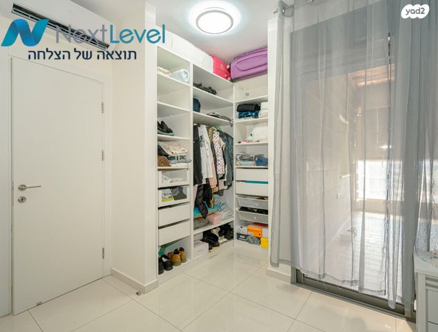 גג/ פנטהאוז, חריש