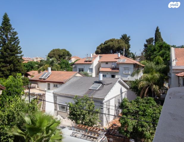 דו משפחתי, נורדאו, ראשונים, ראשון לציון