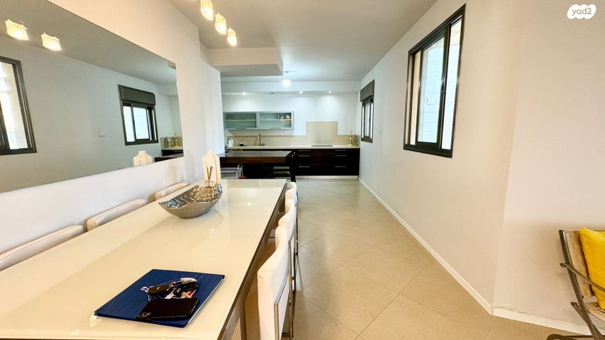 דופלקס, שמחה ארליך, גלי הים, נתניה