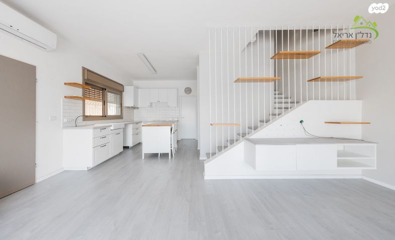 בית פרטי/ קוטג', נווה שאנן 15, אריאל