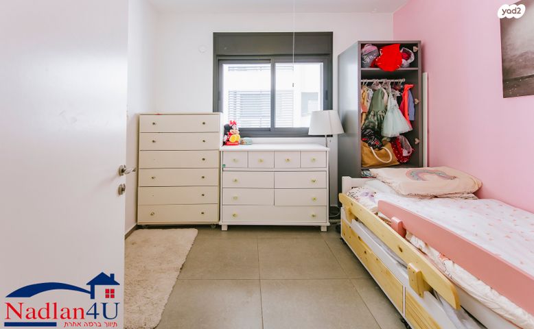 דירה, הרצליה