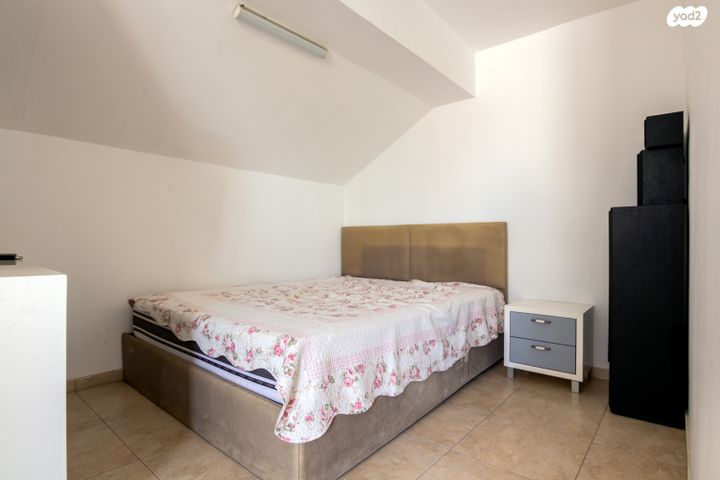 דו משפחתי, נורדאו, ראשונים, ראשון לציון