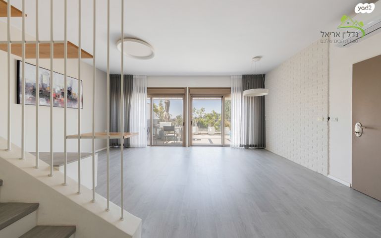 בית פרטי/ קוטג', נווה שאנן 15, אריאל