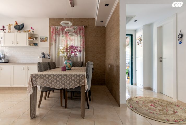 דו משפחתי, נורדאו, ראשונים, ראשון לציון