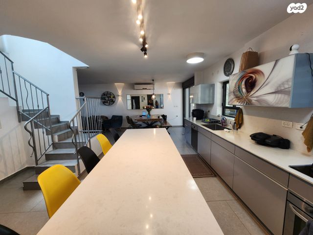 בית פרטי/ קוטג', גבעת הסלעים, ראש העין