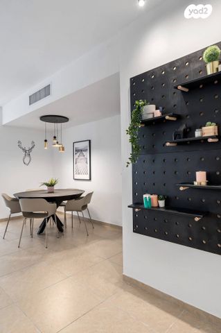 דירה, הוד השרון