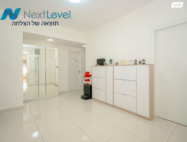 גג/ פנטהאוז, חריש