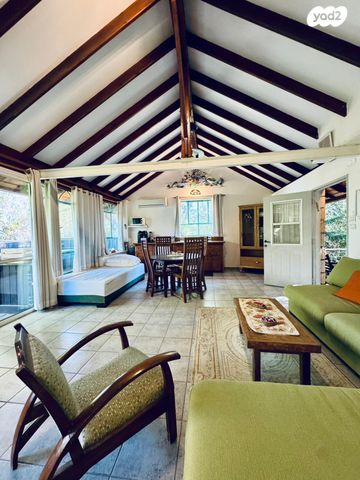 בית פרטי/ קוטג', ראש פינה