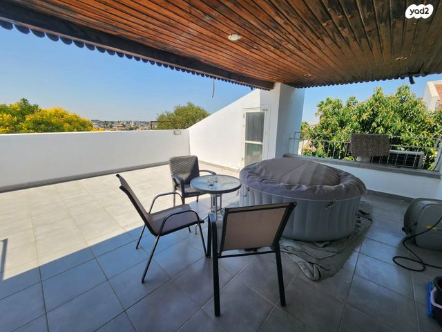 בית פרטי/ קוטג', גבעת הסלעים, ראש העין