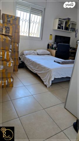 דירה, האלמוג, נופי סלע, מעלה אדומים