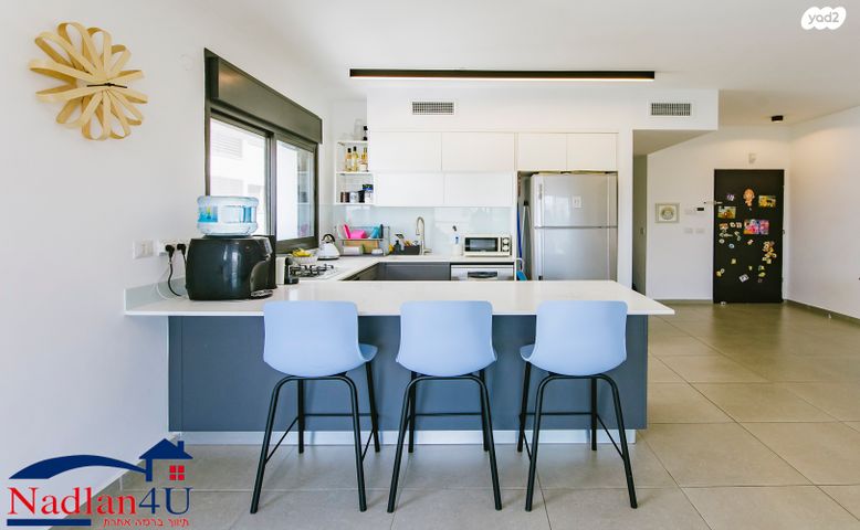 דירה, הרצליה