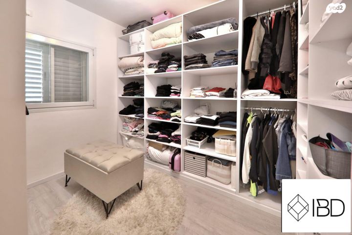 דו משפחתי, קרית אתא