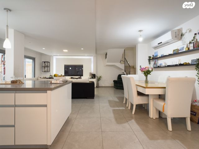 בית פרטי/ קוטג', הנגב, רובע ד', אריאל