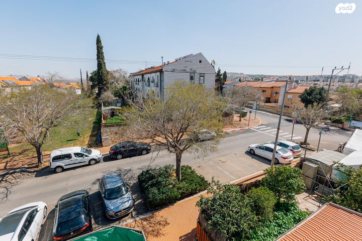 דירה, דבורה 1, אריאל