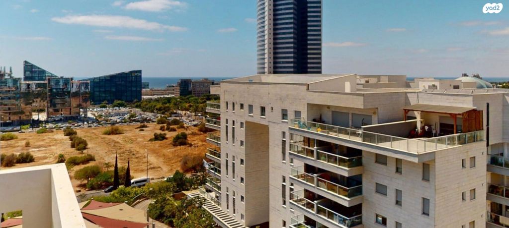 גג/ פנטהאוז, פנחס ואברהם רוטנברג, מת"מ, נאות פרס, חיפה