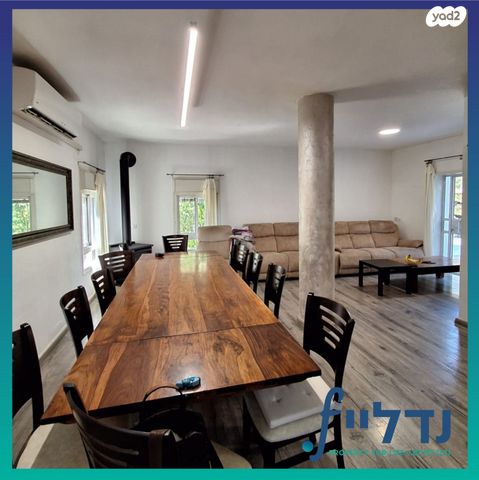 בית פרטי/ קוטג', שדרת האורן, אביעזר