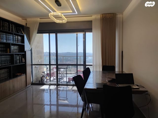 דירה, שלמה אלקבץ, גבעת שאול, ירושלים