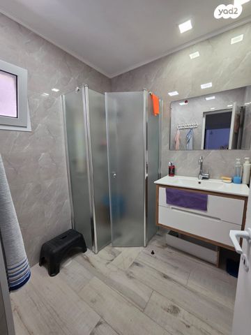 דירה, אבישור, ערד