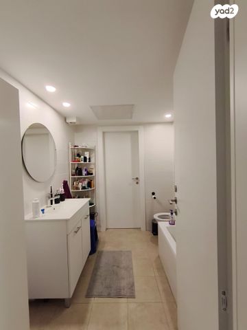 דירה, זלמן שזר 13, מודיעין מכבים רעות