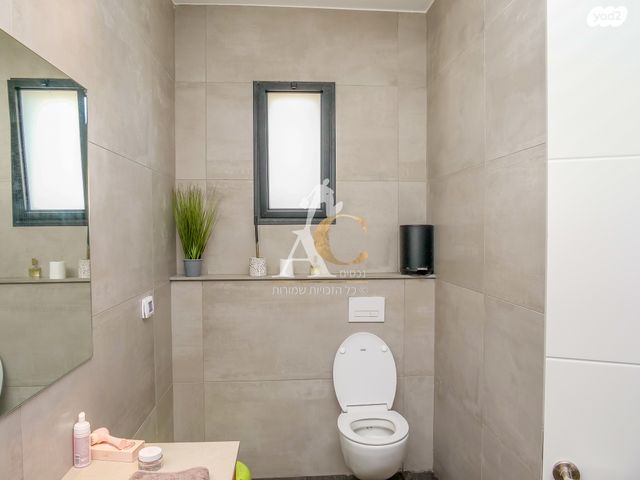 בית פרטי/ קוטג', אומן