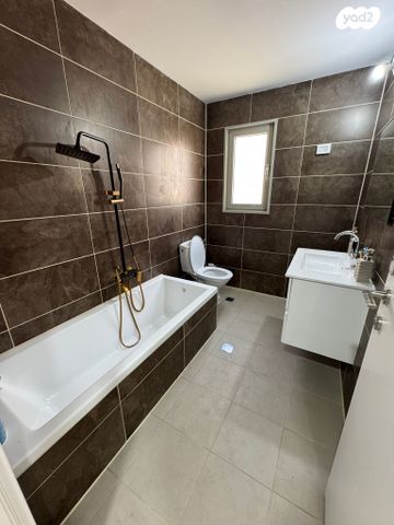 בית פרטי/ קוטג', פארק הנחל, באר שבע