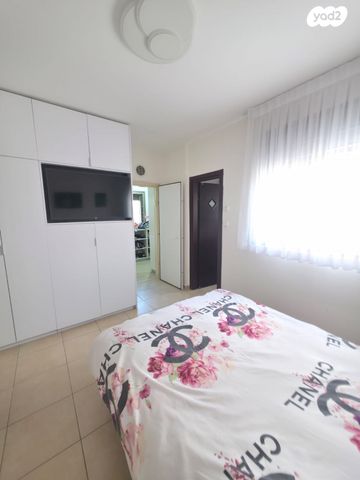 דירה, יגאל ידין, קרית אילון, חולון