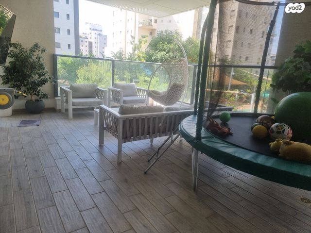 דירה, פרופ' יהודית בירק 6, רחובות המדע, רחובות