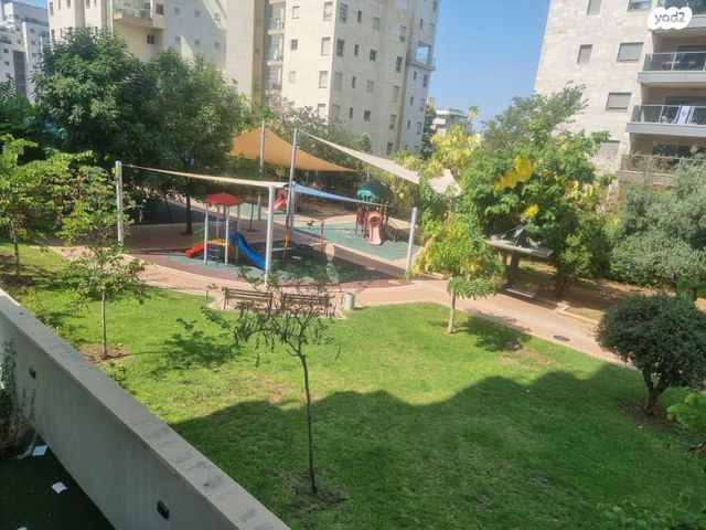 דירה, פרופ' יהודית בירק 6, רחובות המדע, רחובות