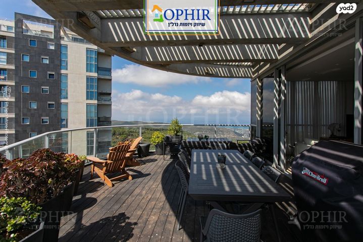 גג/ פנטהאוז, אוסקר שינדלר, סביוני הכרמל, חיפה