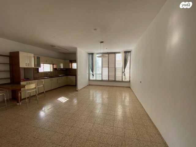 דירה, הגדוד העברי 47, קרית חיים מזרחית, חיפה