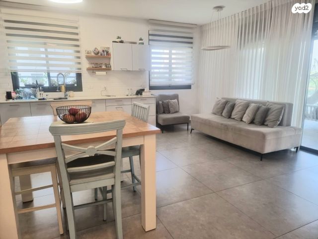 דירה, פרופ' יהודית בירק 6, רחובות המדע, רחובות