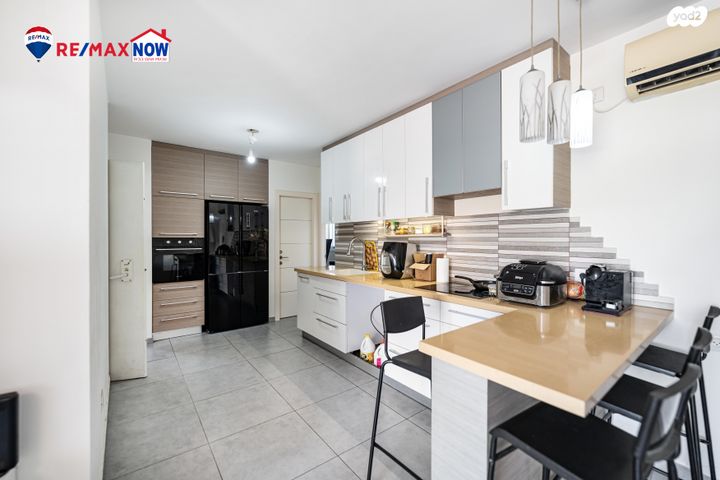 דירה, השירה העברית 4, נאות שקמה, ראשון לציון