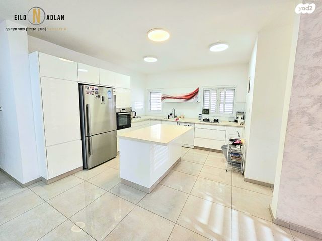 דירה, ארלוזורוב 77, עצמאות יוספטל, בת ים